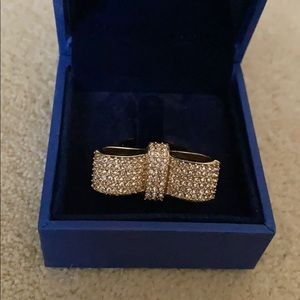 SWAROVSKI SYMBOLIC BOW RING, GOLD